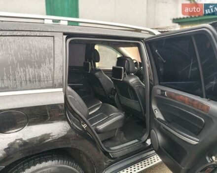 Чорний Мерседес ГЛ-Клас, об'ємом двигуна 5.46 л та пробігом 180 тис. км за 15300 $, фото 17 на Automoto.ua