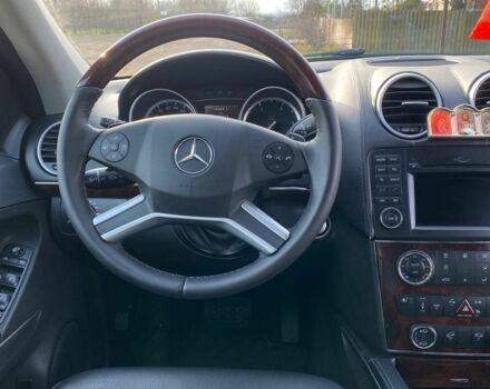 Черный Мерседес ГЛ-класс, объемом двигателя 3 л и пробегом 190 тыс. км за 25000 $, фото 15 на Automoto.ua