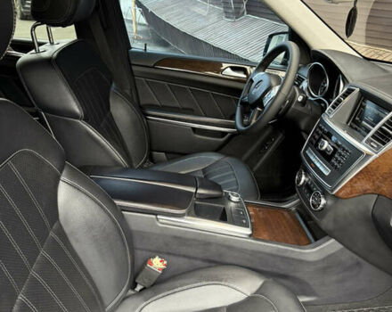 Черный Мерседес ГЛ-класс, объемом двигателя 2.99 л и пробегом 199 тыс. км за 24300 $, фото 22 на Automoto.ua