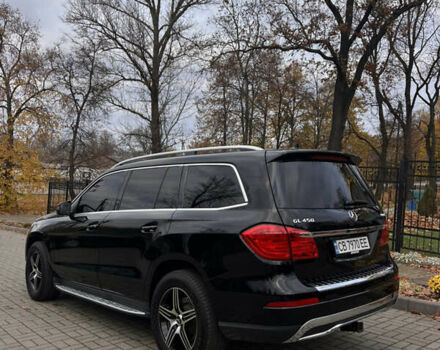 Чорний Мерседес ГЛ-Клас, об'ємом двигуна 4.66 л та пробігом 170 тис. км за 20000 $, фото 2 на Automoto.ua