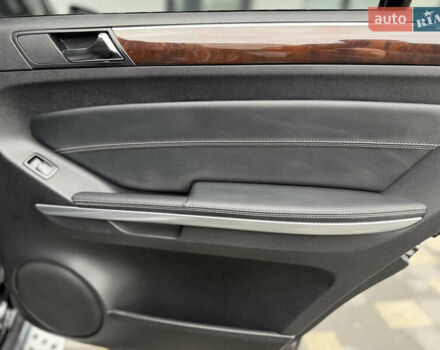 Чорний Мерседес ГЛ-Клас, об'ємом двигуна 2.99 л та пробігом 250 тис. км за 20500 $, фото 82 на Automoto.ua