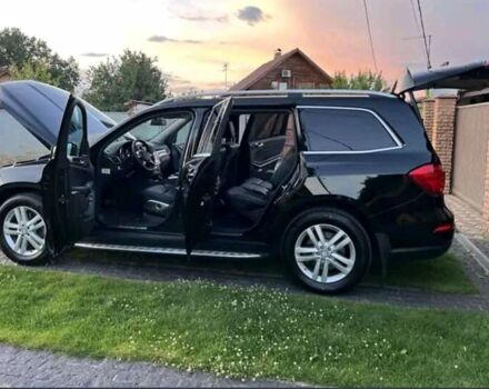 Чорний Мерседес ГЛ-Клас, об'ємом двигуна 5 л та пробігом 157 тис. км за 20999 $, фото 3 на Automoto.ua