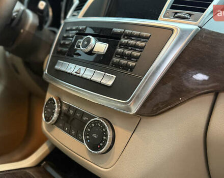 Черный Мерседес ГЛ-класс, объемом двигателя 3 л и пробегом 255 тыс. км за 22950 $, фото 50 на Automoto.ua