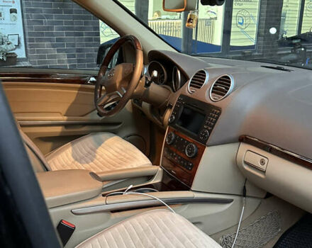 Черный Мерседес ГЛ-класс, объемом двигателя 2.99 л и пробегом 230 тыс. км за 20800 $, фото 19 на Automoto.ua