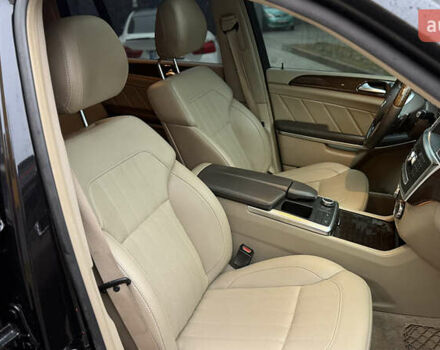 Черный Мерседес ГЛ-класс, объемом двигателя 3 л и пробегом 255 тыс. км за 22950 $, фото 48 на Automoto.ua