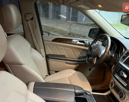 Черный Мерседес ГЛ-класс, объемом двигателя 3 л и пробегом 255 тыс. км за 22950 $, фото 51 на Automoto.ua