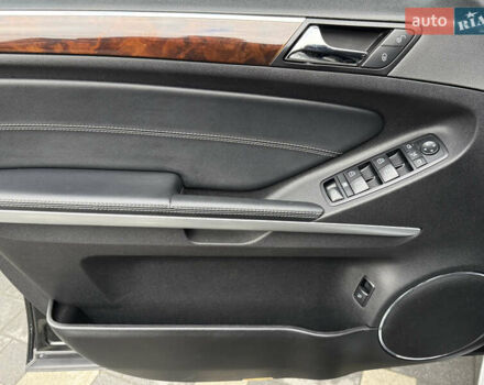 Чорний Мерседес ГЛ-Клас, об'ємом двигуна 2.99 л та пробігом 250 тис. км за 20500 $, фото 49 на Automoto.ua