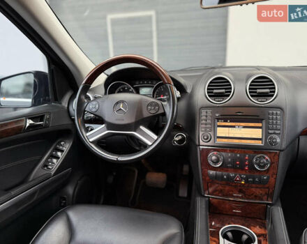 Чорний Мерседес ГЛ-Клас, об'ємом двигуна 2.99 л та пробігом 250 тис. км за 20500 $, фото 63 на Automoto.ua