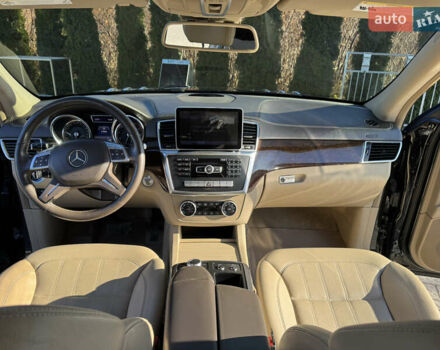 Черный Мерседес ГЛ-класс, объемом двигателя 4.7 л и пробегом 215 тыс. км за 24500 $, фото 15 на Automoto.ua