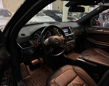 Черный Мерседес ГЛ-класс, объемом двигателя 0 л и пробегом 126 тыс. км за 30000 $, фото 10 на Automoto.ua