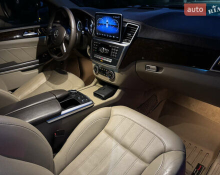 Черный Мерседес ГЛ-класс, объемом двигателя 4.7 л и пробегом 215 тыс. км за 24500 $, фото 38 на Automoto.ua