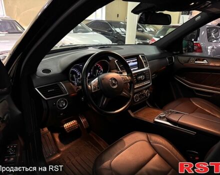 Черный Мерседес ГЛ-класс, объемом двигателя 3 л и пробегом 126 тыс. км за 30000 $, фото 6 на Automoto.ua