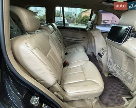 Черный Мерседес ГЛ-класс, объемом двигателя 5.46 л и пробегом 360 тыс. км за 18900 $, фото 21 на Automoto.ua