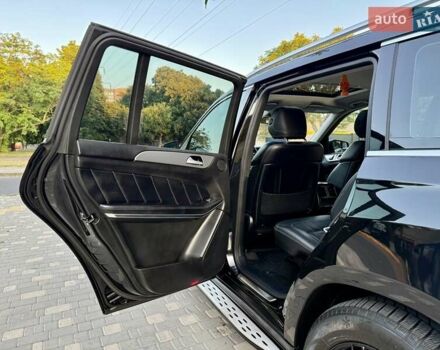 Черный Мерседес ГЛ-класс, объемом двигателя 3 л и пробегом 208 тыс. км за 26800 $, фото 63 на Automoto.ua