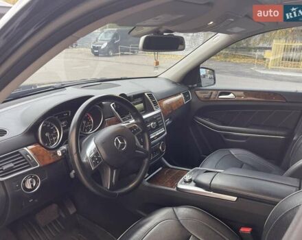 Мерседес ГЛ-класс 2013 в Ровно на Automoto.ua Черный Мерседес ГЛ-класс, объемом двигателя 2.99 л и пробегом 240 тыс. км за 25700 $, фото 25 на Automoto.ua