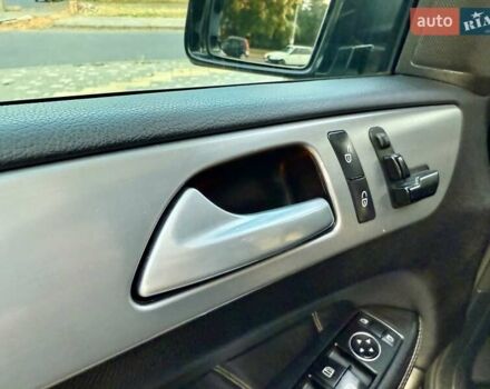 Черный Мерседес ГЛ-класс, объемом двигателя 3 л и пробегом 208 тыс. км за 26800 $, фото 58 на Automoto.ua