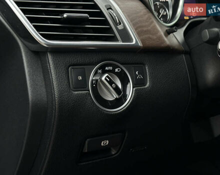 Черный Мерседес ГЛ-класс, объемом двигателя 4.66 л и пробегом 199 тыс. км за 24400 $, фото 15 на Automoto.ua