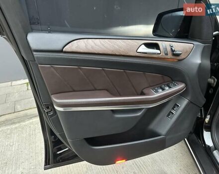 Черный Мерседес ГЛ-класс, объемом двигателя 3 л и пробегом 215 тыс. км за 21750 $, фото 32 на Automoto.ua