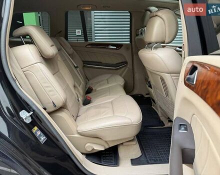 Черный Мерседес ГЛ-класс, объемом двигателя 4.66 л и пробегом 309 тыс. км за 20990 $, фото 8 на Automoto.ua