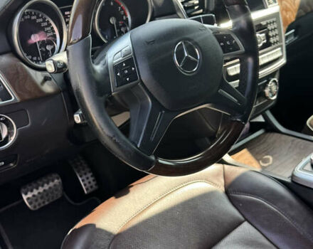 Черный Мерседес ГЛ-класс, объемом двигателя 4.7 л и пробегом 212 тыс. км за 19000 $, фото 9 на Automoto.ua