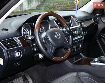 Чорний Мерседес ГЛ-Клас, об'ємом двигуна 3 л та пробігом 240 тис. км за 26999 $, фото 27 на Automoto.ua