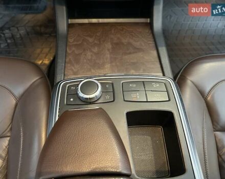 Черный Мерседес ГЛ-класс, объемом двигателя 3 л и пробегом 215 тыс. км за 21750 $, фото 48 на Automoto.ua