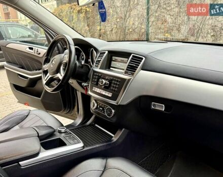 Черный Мерседес ГЛ-класс, объемом двигателя 3 л и пробегом 208 тыс. км за 26800 $, фото 66 на Automoto.ua