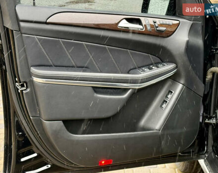 Черный Мерседес ГЛ-класс, объемом двигателя 3 л и пробегом 160 тыс. км за 23500 $, фото 69 на Automoto.ua
