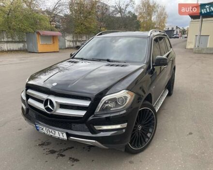 Мерседес ГЛ-класс 2013 в Ровно на Automoto.ua Черный Мерседес ГЛ-класс, объемом двигателя 2.99 л и пробегом 240 тыс. км за 25700 $, фото 38 на Automoto.ua