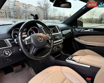 Черный Мерседес ГЛ-класс, объемом двигателя 4.66 л и пробегом 182 тыс. км за 20900 $, фото 21 на Automoto.ua