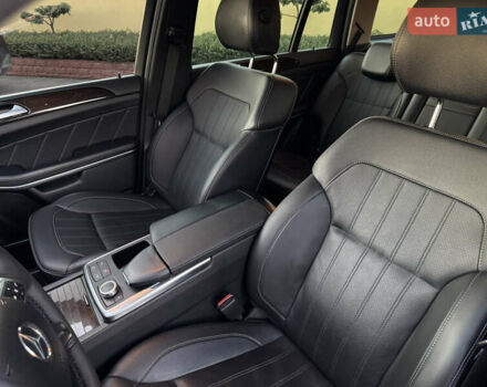 Черный Мерседес ГЛ-класс, объемом двигателя 2.99 л и пробегом 266 тыс. км за 23800 $, фото 26 на Automoto.ua