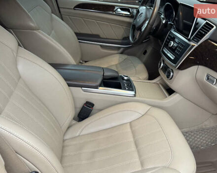 Черный Мерседес ГЛ-класс, объемом двигателя 4.7 л и пробегом 215 тыс. км за 24500 $, фото 35 на Automoto.ua