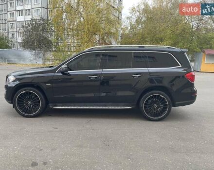 Мерседес ГЛ-класс 2013 в Ровно на Automoto.ua Черный Мерседес ГЛ-класс, объемом двигателя 2.99 л и пробегом 240 тыс. км за 25700 $, фото 56 на Automoto.ua