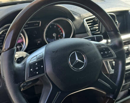 Черный Мерседес ГЛ-класс, объемом двигателя 4.7 л и пробегом 212 тыс. км за 19000 $, фото 12 на Automoto.ua