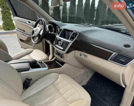 Черный Мерседес ГЛ-класс, объемом двигателя 4.7 л и пробегом 178 тыс. км за 19500 $, фото 2 на Automoto.ua