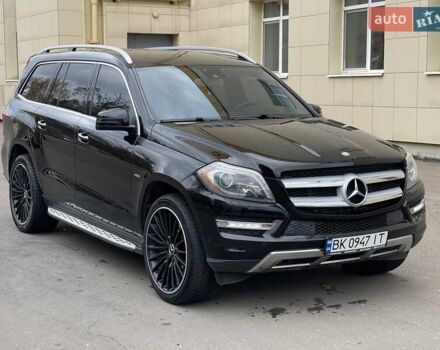 Мерседес ГЛ-класс 2013 в Ровно на Automoto.ua Черный Мерседес ГЛ-класс, объемом двигателя 2.99 л и пробегом 240 тыс. км за 25700 $, фото 3 на Automoto.ua