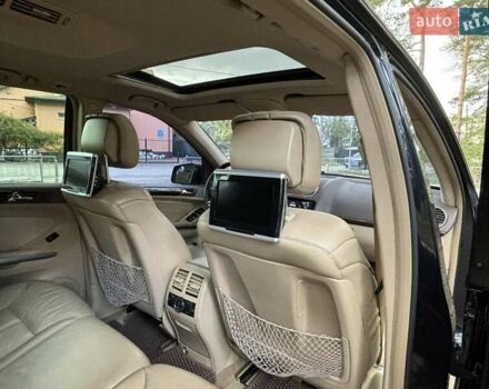 Черный Мерседес ГЛ-класс, объемом двигателя 5.46 л и пробегом 360 тыс. км за 18900 $, фото 20 на Automoto.ua