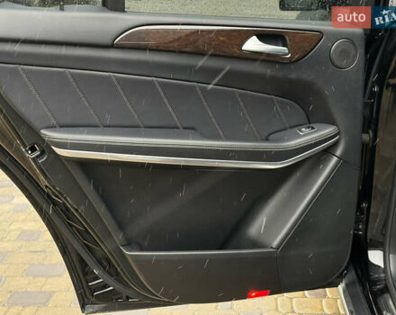 Черный Мерседес ГЛ-класс, объемом двигателя 3 л и пробегом 160 тыс. км за 23500 $, фото 64 на Automoto.ua