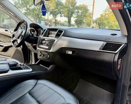 Черный Мерседес ГЛ-класс, объемом двигателя 3 л и пробегом 208 тыс. км за 26800 $, фото 46 на Automoto.ua