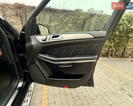 Черный Мерседес ГЛ-класс, объемом двигателя 3 л и пробегом 208 тыс. км за 26800 $, фото 55 на Automoto.ua