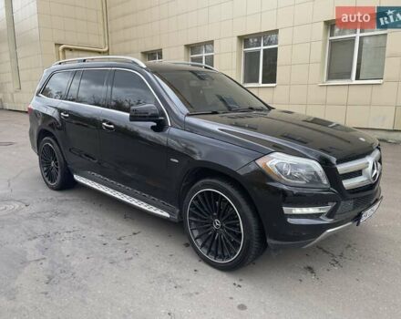Мерседес ГЛ-класс 2013 в Ровно на Automoto.ua Черный Мерседес ГЛ-класс, объемом двигателя 2.99 л и пробегом 240 тыс. км за 25700 $, фото 65 на Automoto.ua