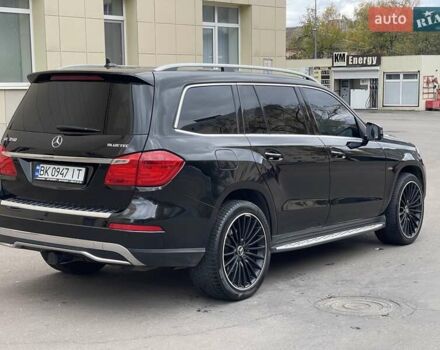 Мерседес ГЛ-класс 2013 в Ровно на Automoto.ua Черный Мерседес ГЛ-класс, объемом двигателя 2.99 л и пробегом 240 тыс. км за 25700 $, фото 19 на Automoto.ua