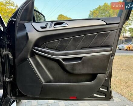 Черный Мерседес ГЛ-класс, объемом двигателя 3 л и пробегом 208 тыс. км за 26800 $, фото 39 на Automoto.ua