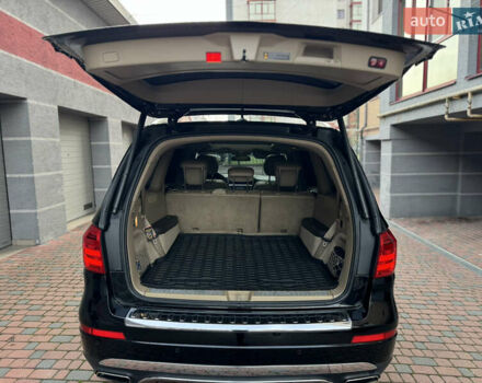 Черный Мерседес ГЛ-класс, объемом двигателя 4.5 л и пробегом 181 тыс. км за 25000 $, фото 26 на Automoto.ua