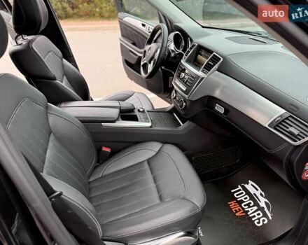 Чорний Мерседес ГЛ-Клас, об'ємом двигуна 3 л та пробігом 173 тис. км за 31500 $, фото 30 на Automoto.ua