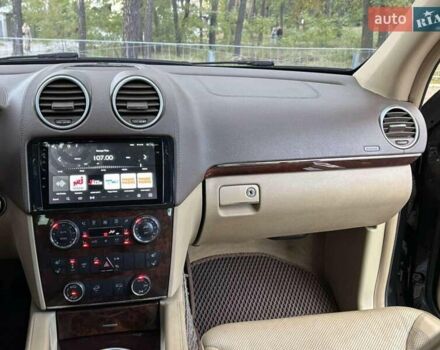 Черный Мерседес ГЛ-класс, объемом двигателя 5.46 л и пробегом 360 тыс. км за 18900 $, фото 6 на Automoto.ua