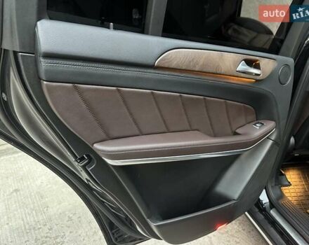 Черный Мерседес ГЛ-класс, объемом двигателя 3 л и пробегом 215 тыс. км за 21750 $, фото 45 на Automoto.ua