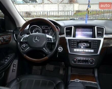Чорний Мерседес ГЛ-Клас, об'ємом двигуна 3 л та пробігом 240 тис. км за 26999 $, фото 45 на Automoto.ua