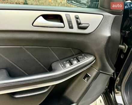 Черный Мерседес ГЛ-класс, объемом двигателя 3 л и пробегом 208 тыс. км за 26800 $, фото 64 на Automoto.ua