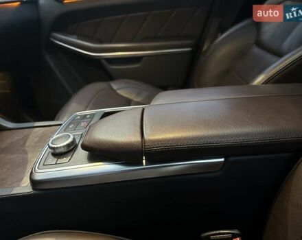 Черный Мерседес ГЛ-класс, объемом двигателя 3 л и пробегом 215 тыс. км за 21750 $, фото 36 на Automoto.ua